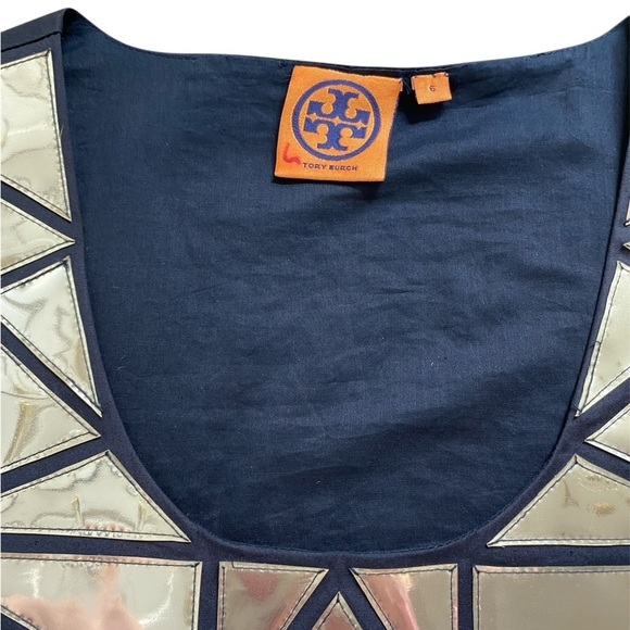 Tory Burch Holographic Mosaic Abstract Black Silver Sleeveless Top Womens Size 6 - Picture 9 of 13